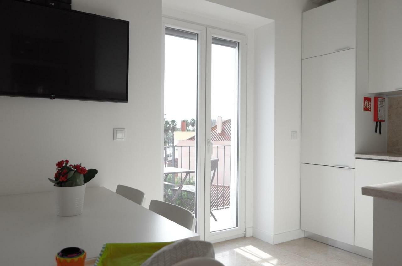 شقة Ocean View Penthouse Paço de Arcos المظهر الخارجي الصورة